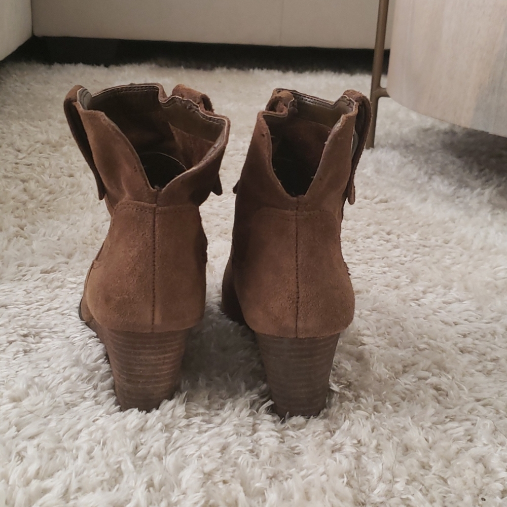 🍁Lucky Brad suede wedge booties 🍁 - Picture 4 of 10